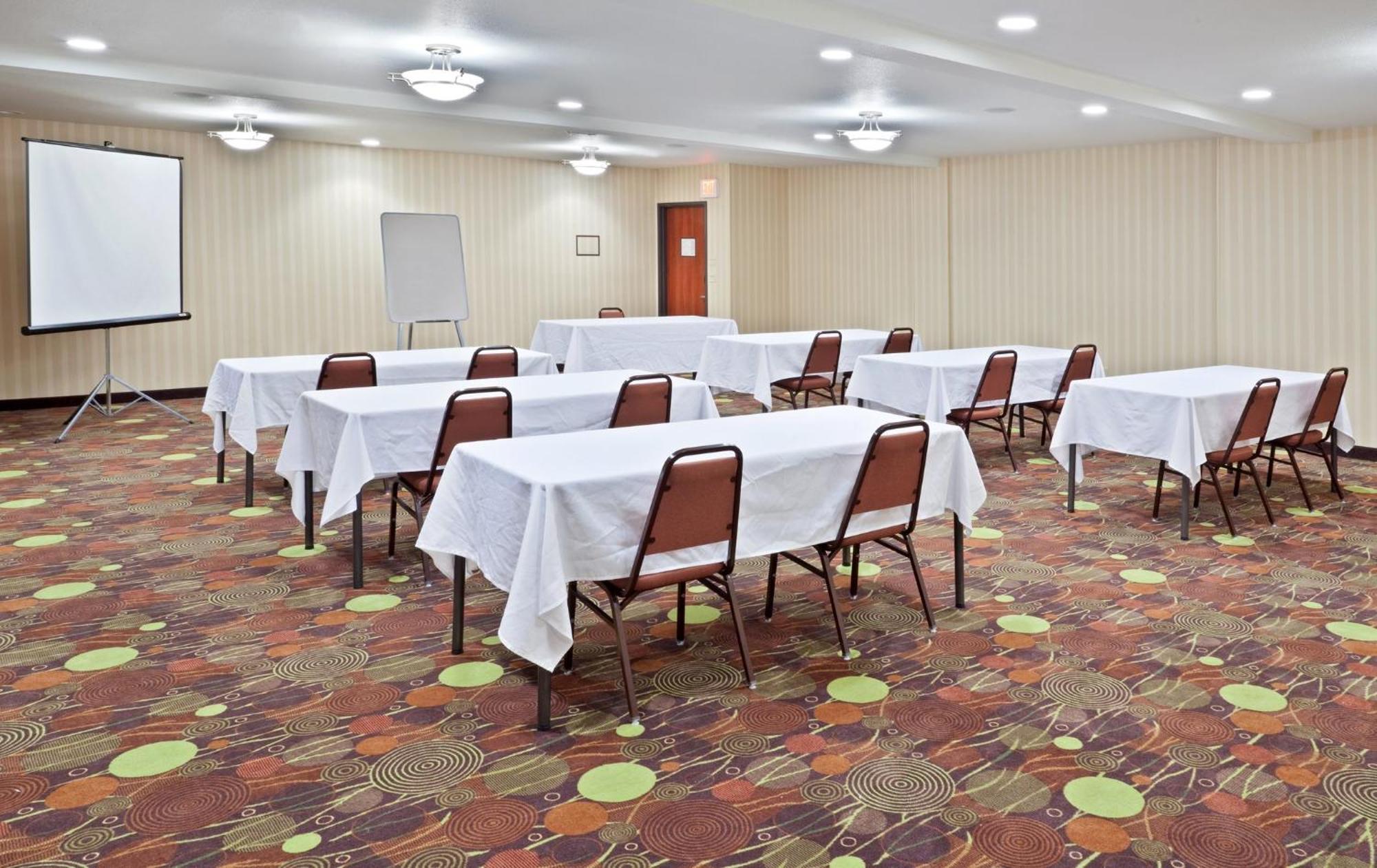 Holiday Inn Express Portland South - Lake Oswego By Ihg Exterior foto